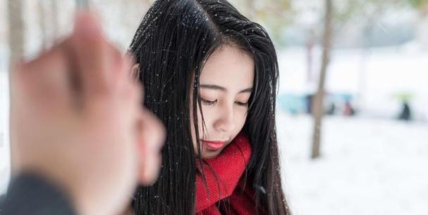 挽回还暧昧男友的有效方法（如何让分手后的男人对你产生吸引力与留恋之情）